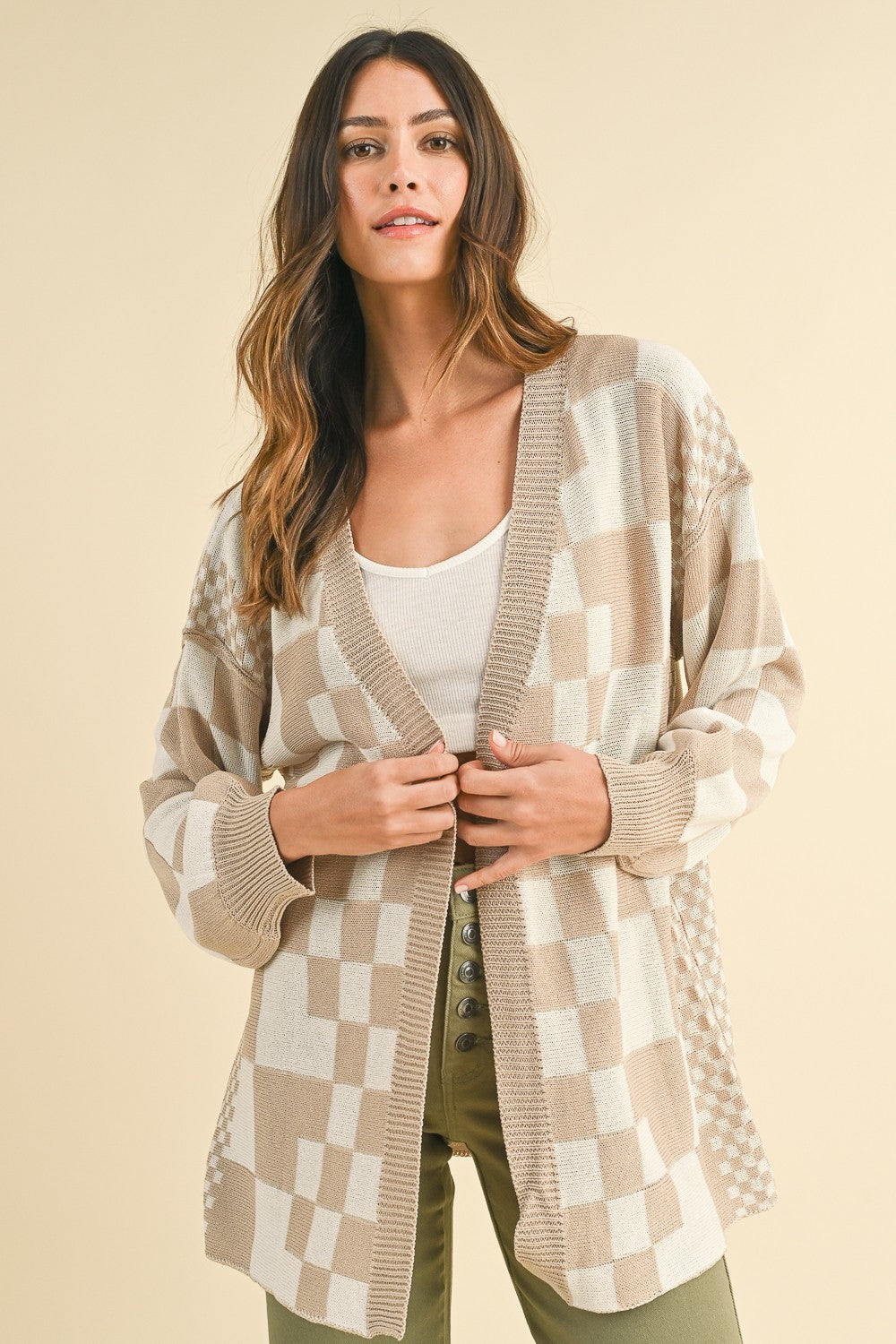 Loose Fit Checkered Light Weight Cardigan