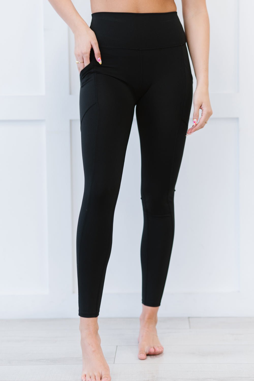 The Tenacity Pant - Women's Navy Blue Leggings – Vitality Athletic Apparel